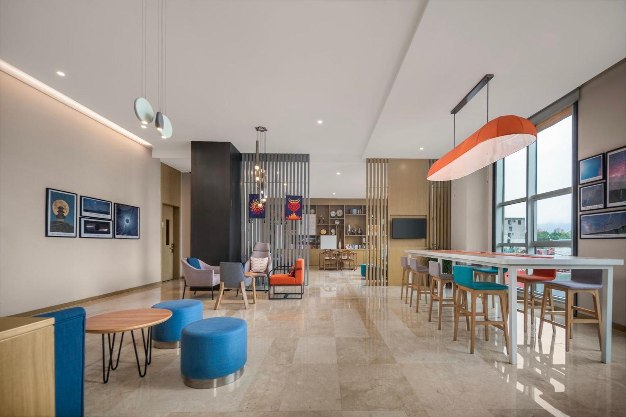 Holiday Inn Express - Xichang City Center By Ihg Εξωτερικό φωτογραφία
