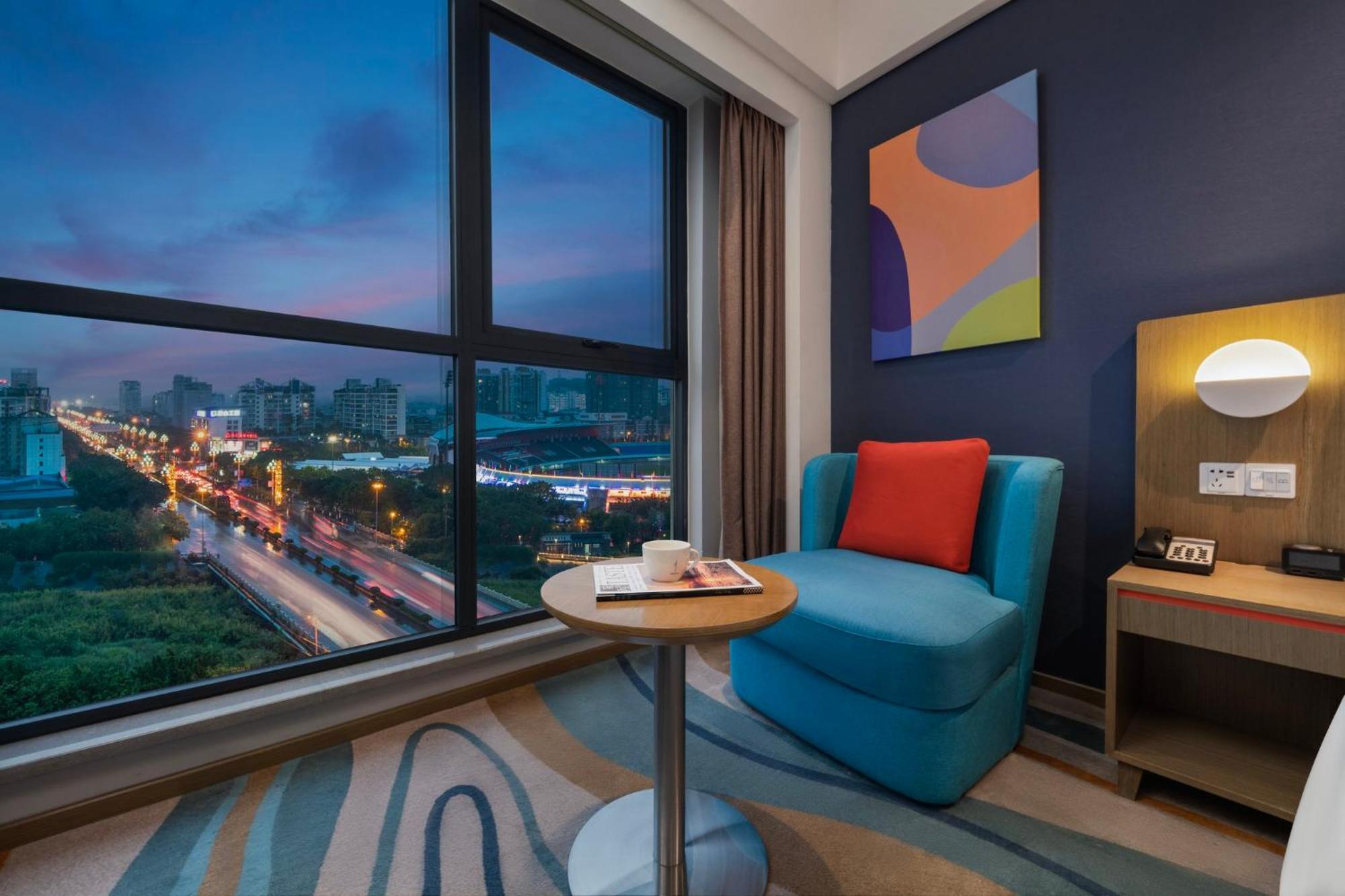 Holiday Inn Express - Xichang City Center By Ihg Εξωτερικό φωτογραφία