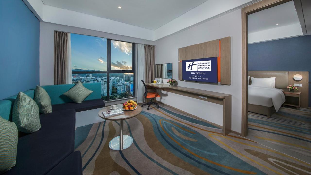 Holiday Inn Express - Xichang City Center By Ihg Εξωτερικό φωτογραφία