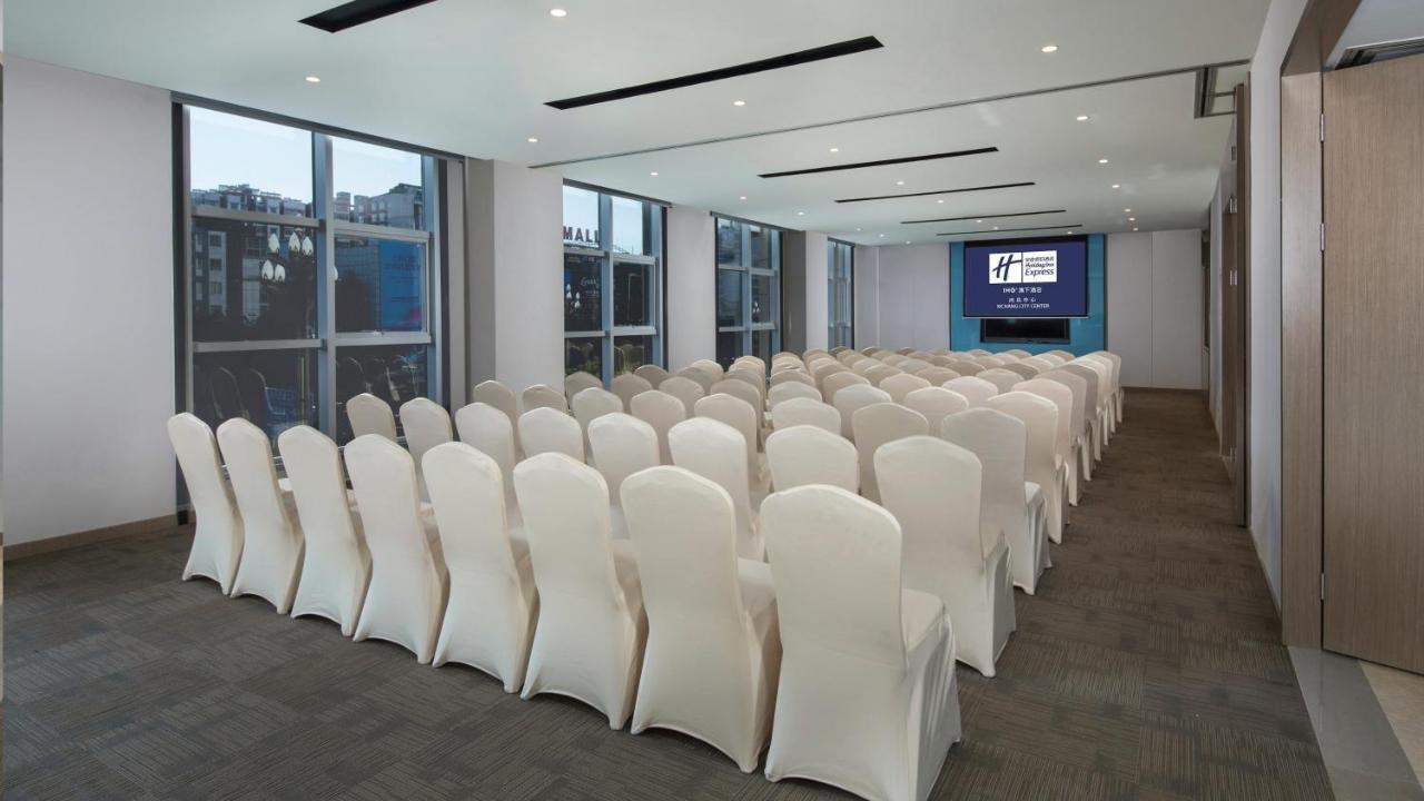 Holiday Inn Express - Xichang City Center By Ihg Εξωτερικό φωτογραφία