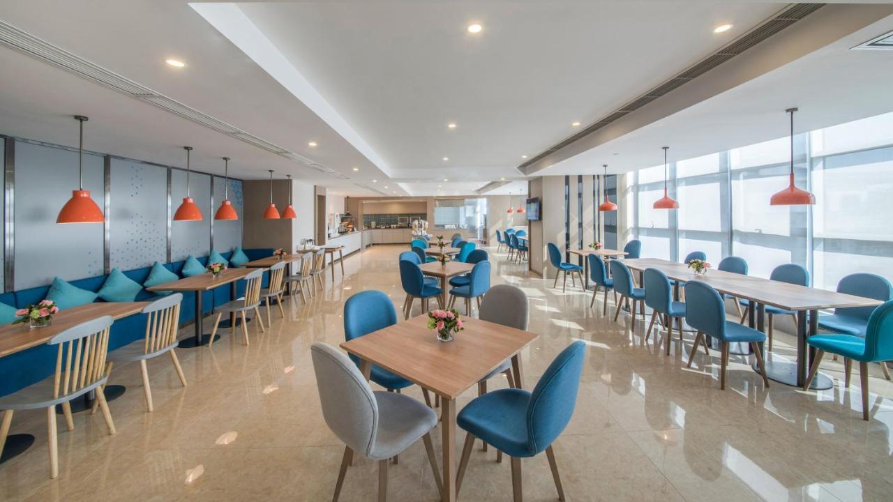 Holiday Inn Express - Xichang City Center By Ihg Εξωτερικό φωτογραφία