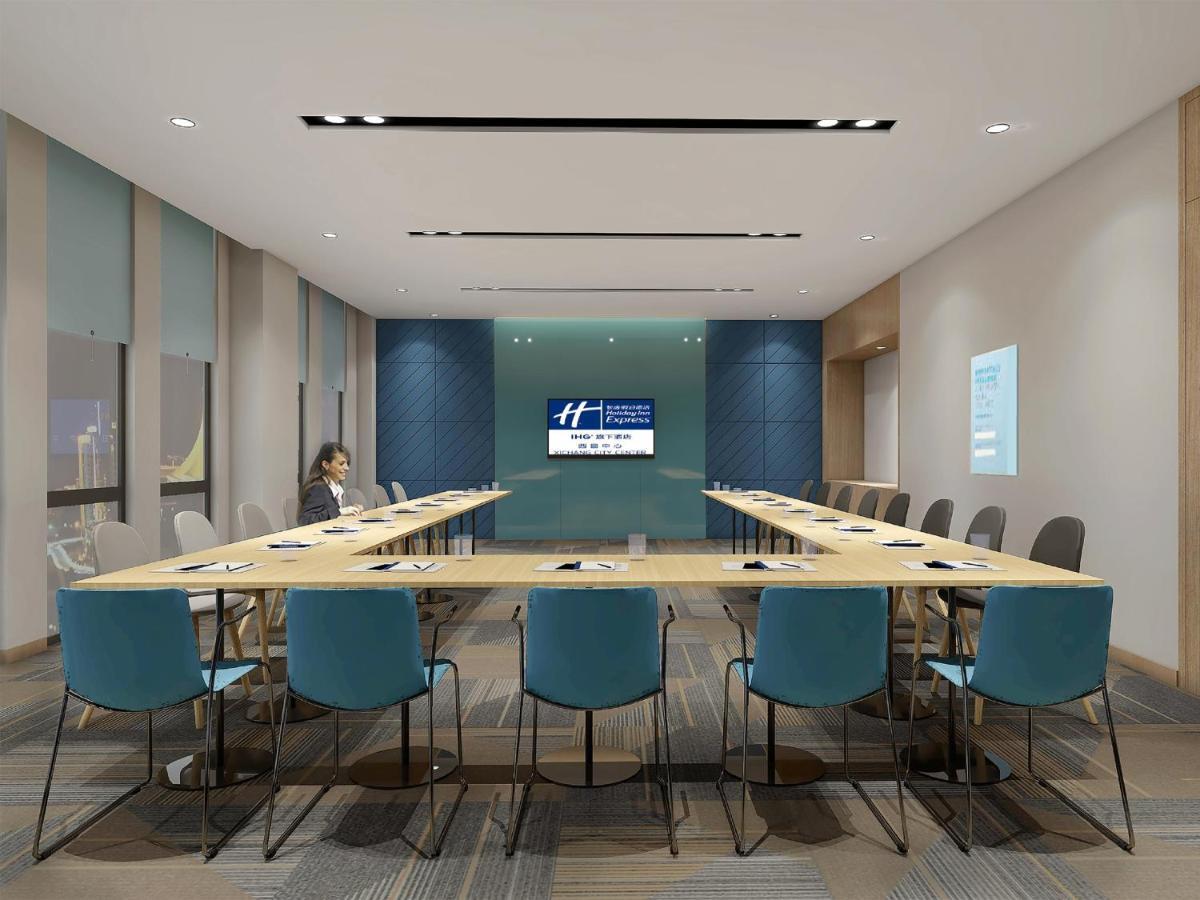 Holiday Inn Express - Xichang City Center By Ihg Εξωτερικό φωτογραφία