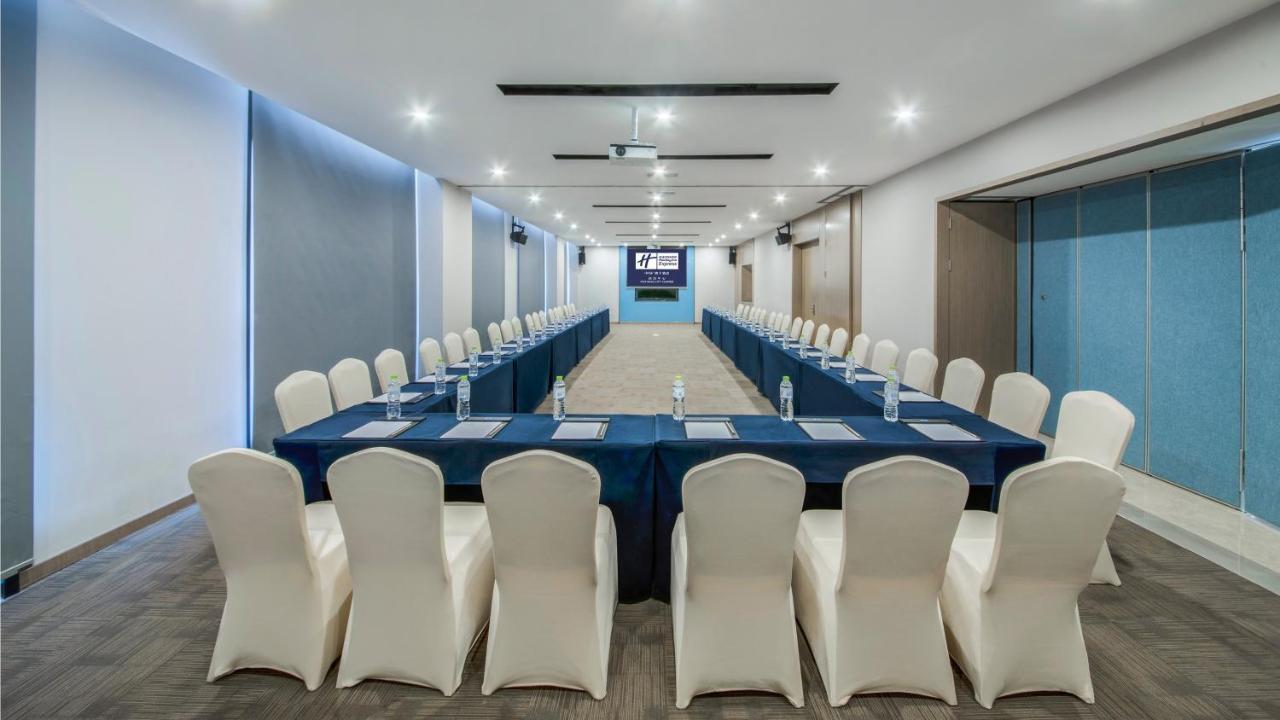 Holiday Inn Express - Xichang City Center By Ihg Εξωτερικό φωτογραφία